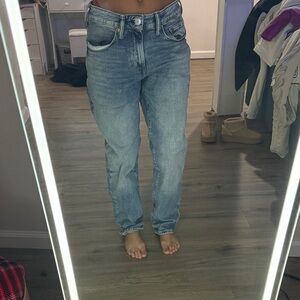 H&M Light Blue Boyfriend Jeans